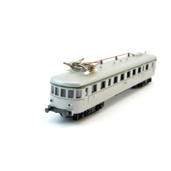 H0 - elektrický vůz s přívěsným vozem